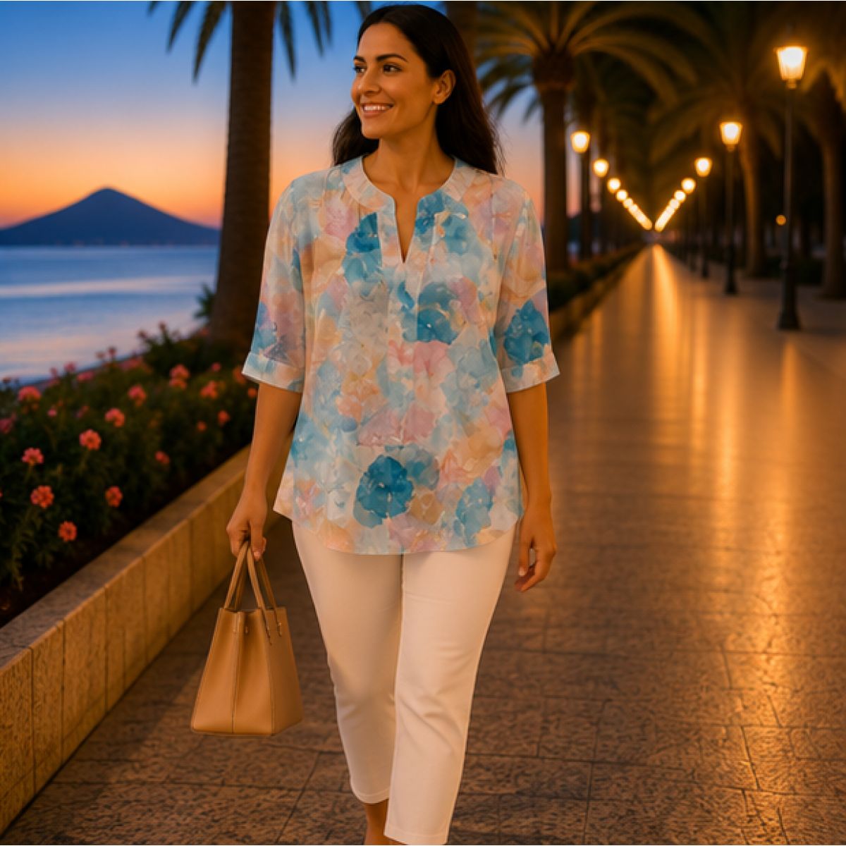 Bluză damă cu imprimeu floral pastel și decolteu în V